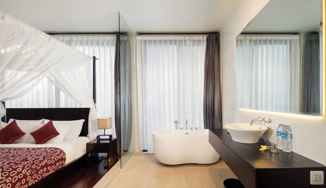 18 Suite Villa Kuta in Kuta