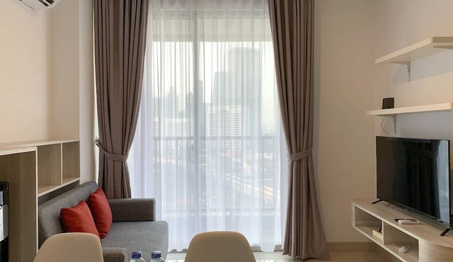 Cozy Living And Tidy 2Br Ciputra World 2 Apartment