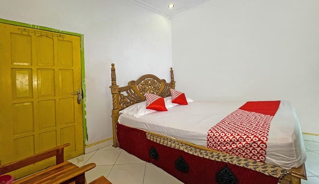 Hotel O Melati Bm Pangkep in Samalewa