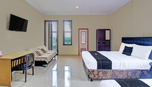 Collection O 91666 Meyli Guesthouse in Cilacap