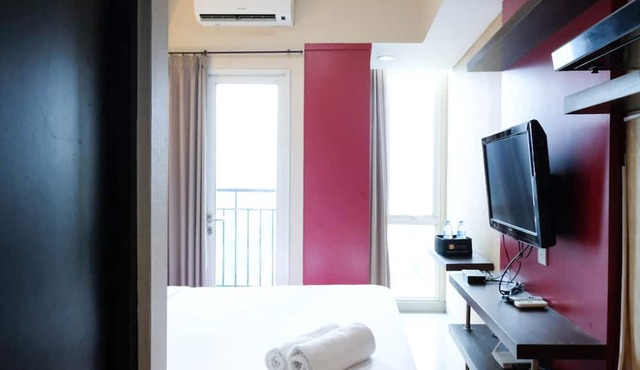 Strategic And Cozy Living Studio At Tamansari Papilio Apartment in Surabaya
