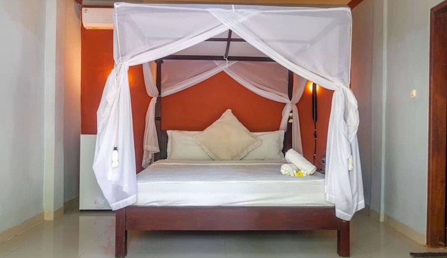 Rising Star Dive Resort