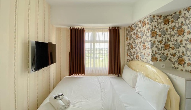 Spacious And Homey 3Br At Springlake Summarecon Bekasi Apartment