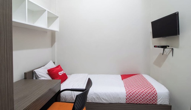 OYO 3253 Sofia Residence in Karawang