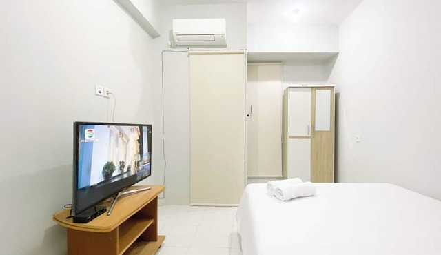 Simply Look And Homey 1Br Without Living Room Amartha View Apartment in Semarang