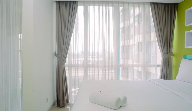 Cozy Studio with City View at H Residence Apartment