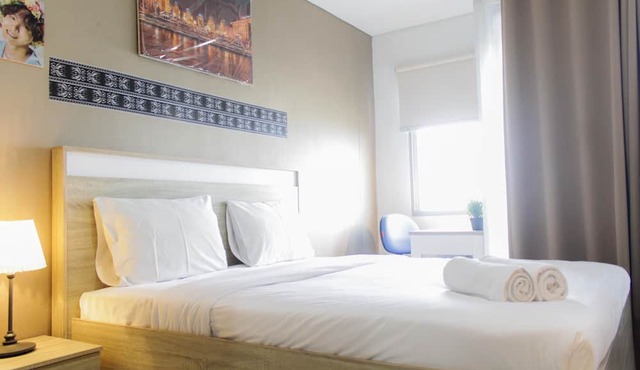 Bright Studio Apartment at Springwood Residence