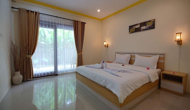 Zam Zam Anjani Villa in Selong Belanak