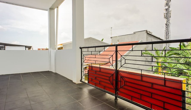 OYO 2277 Lulu Homes in Makassar