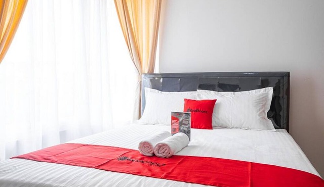 RedDoorz near Siloam Karawaci 3 in South Tangerang