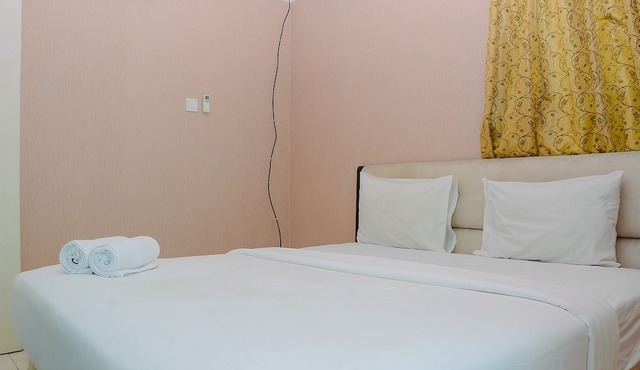 Minimalist and Cozy 2BR Apartment at The Boulevard