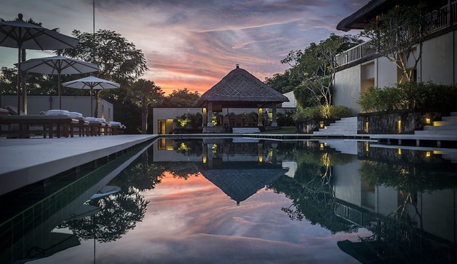 REVĪVŌ Wellness Resort Nusa Dua Bali