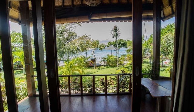 D'Muncuk Huts Lembongan