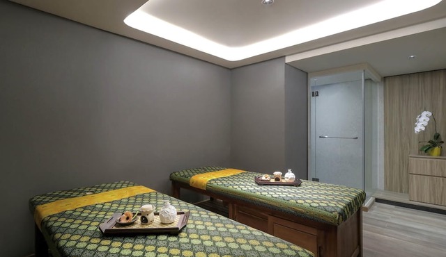 Movenpick Surabaya City
