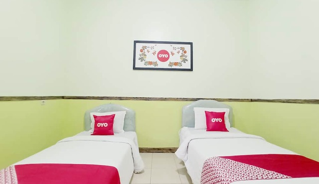 OYO 563 Damar Mas Resort Lereng Kelud in Kediri