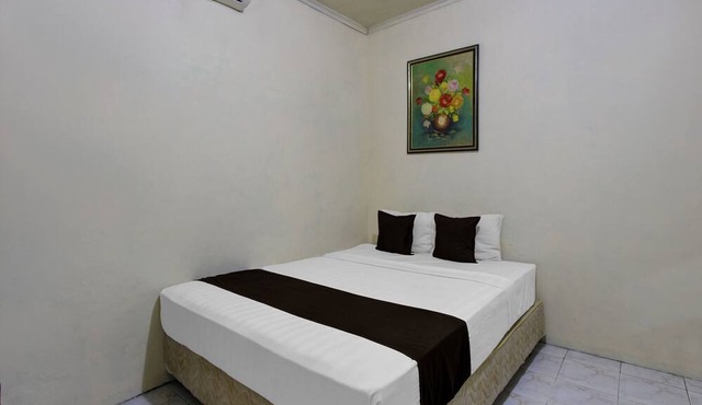 Hotel O near Kampung Batik Kauman former in Surakarta