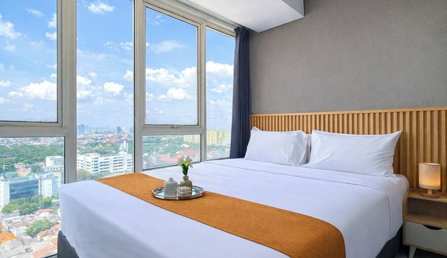 Comfy 2Br For 6 Pax At Nifarro Park Apartment in Jakarta
