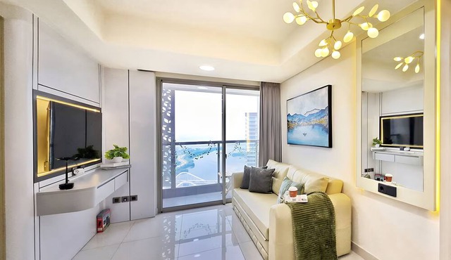 By The Bay By SanLiving - 3BR - PIK in Jakarta