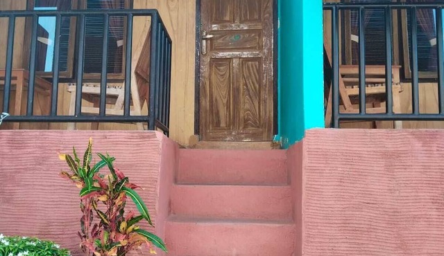 Riswan Guest House in Bira