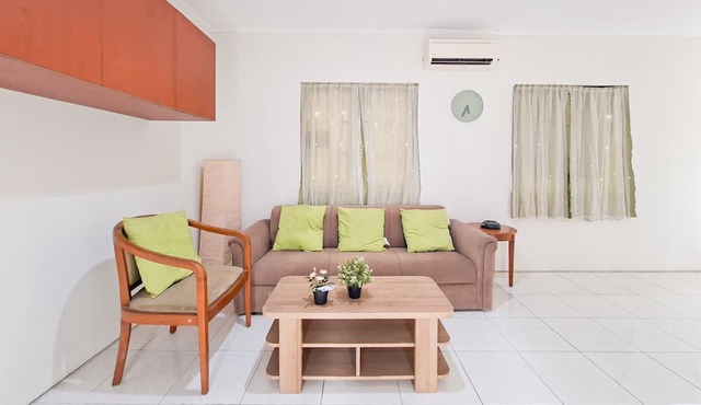 Modern 4Br Apartment At Guest House Vanya Park
