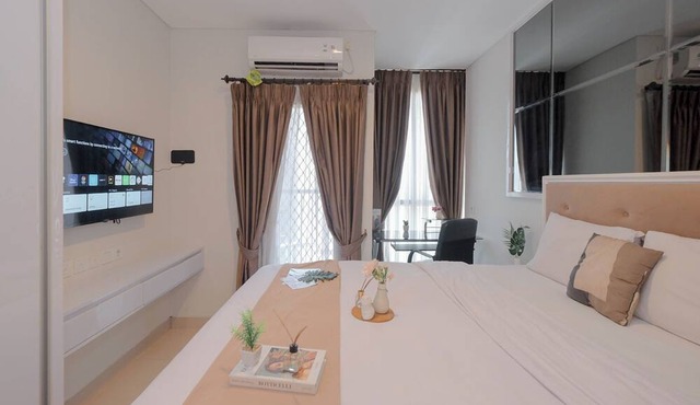 Modern Studio At Ciputra World 2 Apartment
