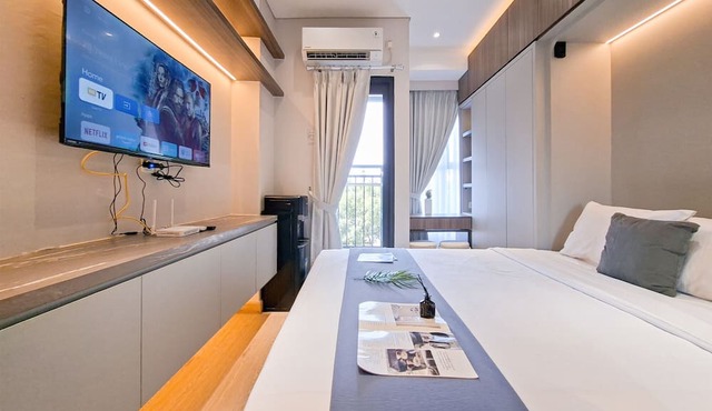 Modern And Warm Studio At Apartment Transpark Bintaro in South Tangerang