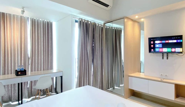 Good And Homey Studio Lrt City Bekasi Apartment in Bekasi