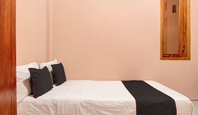 Hotel O Guesthouse Alun Alun Purwokerto in Sukaradja