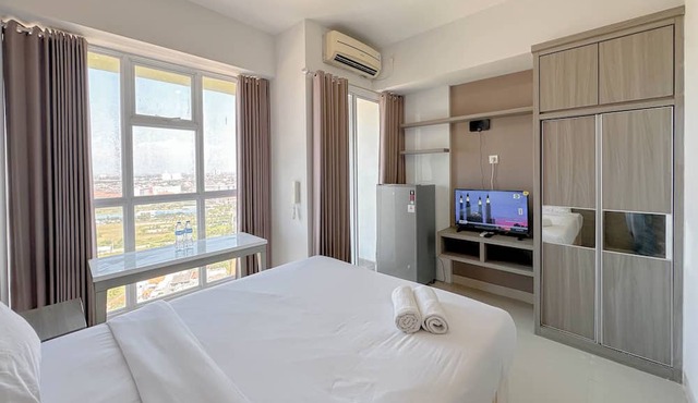 Good Deal Stunning Studio (No Kitchen) At Taman Melati Surabaya Apartment in Surabaya