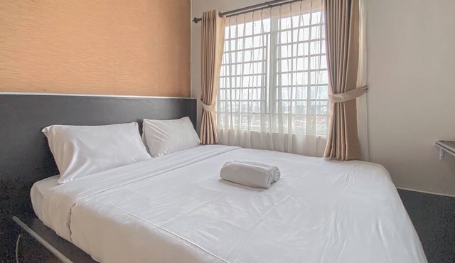 The Chic 2Br Apartment At The Edge Bandung in Cimahi