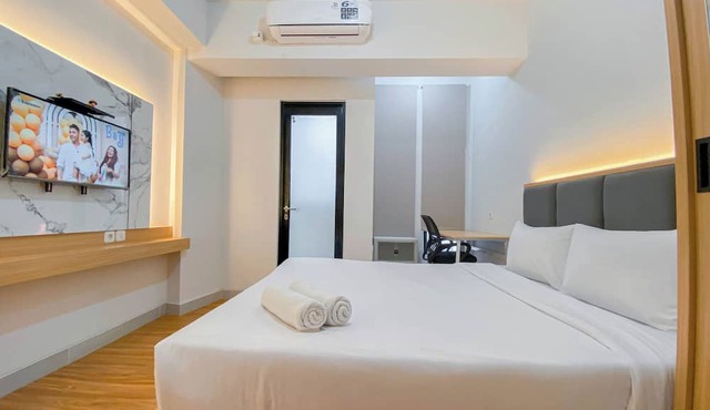 Cozy And Enjoy Living Studio At The Alton Apartment in Semarang