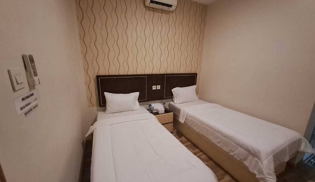 OYO 92944 Luna Guest House in Bandar Lampung