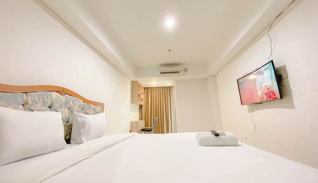 Good And Homey Studio At The Pinnacle Apartment in Semarang