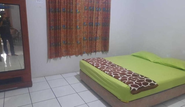 OYO 94212 Home Stay Syariah Annur in Jalaksana