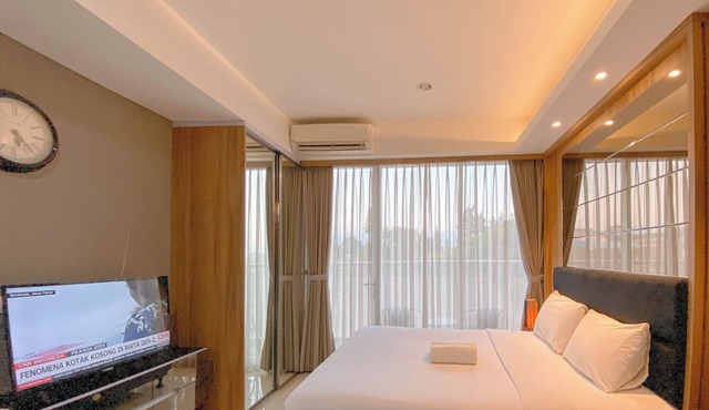 The Regal Studio At Dago Suites Apartment in Bandung