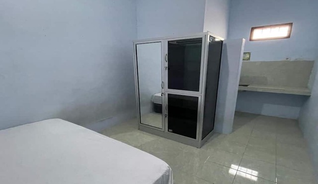 Hotel O Kost Btnompo Near SDI Bontosallang in Bontonompo