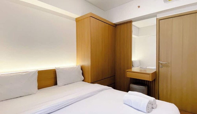 Spacious And Homey 2Br With Work Space At Meikarta Apartment in Cikarang