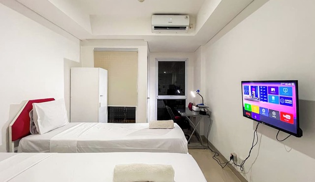 Modern Studio (No Kitchen) At Tamansari Skylounge Makassar in Makassar