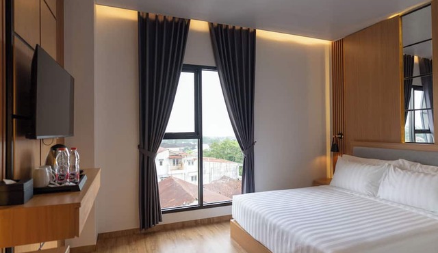 Eagle Hotel Wonosobo, Azana Hotels Collection in Wonosobo