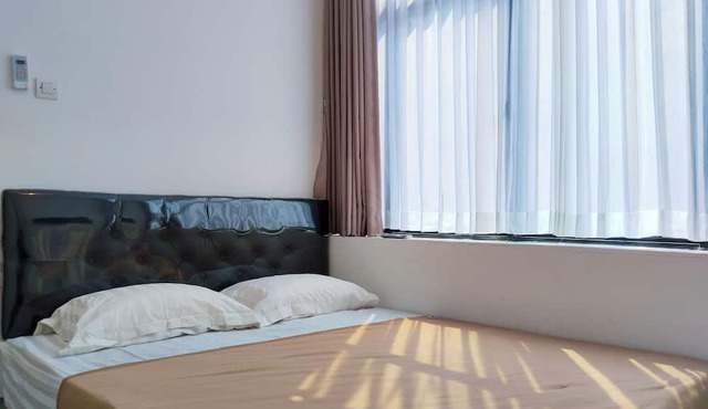 Themas Guest House
