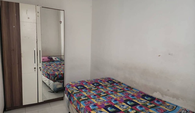 OYO Life 93977 Suterejo Homestay Syariah in Surabaya