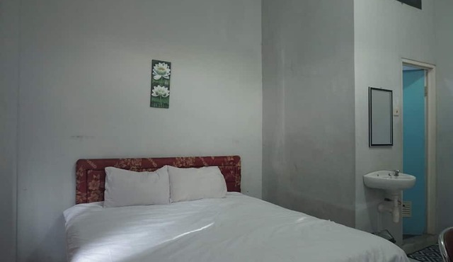 Hotel O Azwa Gh Katingan Near Lapangan Sepak Bola Pegatan Hilir in Pegatan Hilir