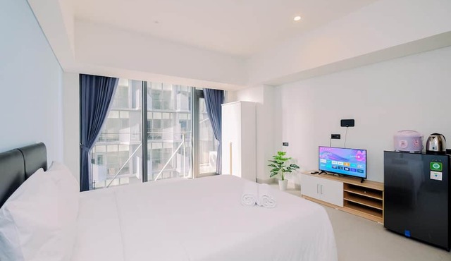 Cozy Stay Studio Apartment For 4 Fax Carstensz Residence in Gading Serpong