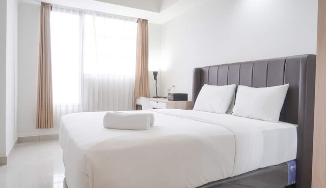 Comfy Studio Apartment At Evenciio Margonda in Depok