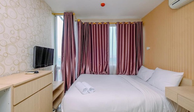 Nice And Simply Studio Room At Saladdin Mansion Apartment in Depok