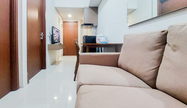 Good And Homey 2Br At Parkland Avenue Apartment