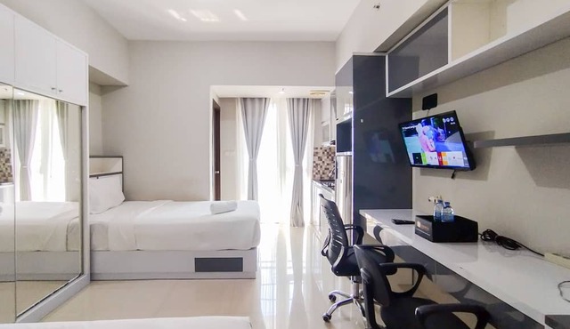 Strategic And Comfy Studio At Skyland City Jatinangor Apartment in Hegarmanah