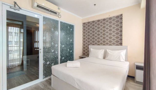 Simple Chic 1Br Apartment At Gateway Pasteur in Cimahi