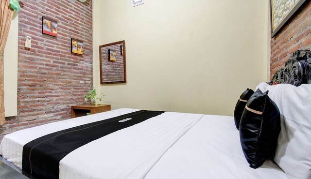 Capital O 93716 Family Guesthouse Syariah in Ngemplak