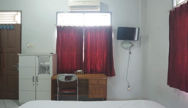 Hotel O Aglo Homestay NearYani Heahlerr in Marabahan